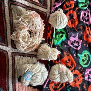 Knit Collage Cream Yarn Bundle
